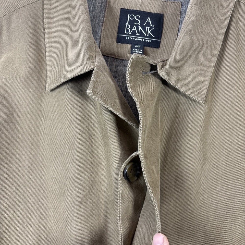 Jos. A. Bank Tan Overcoat Coat Size 44R Color Beige Lined 3 Button - Picture 7 of 13